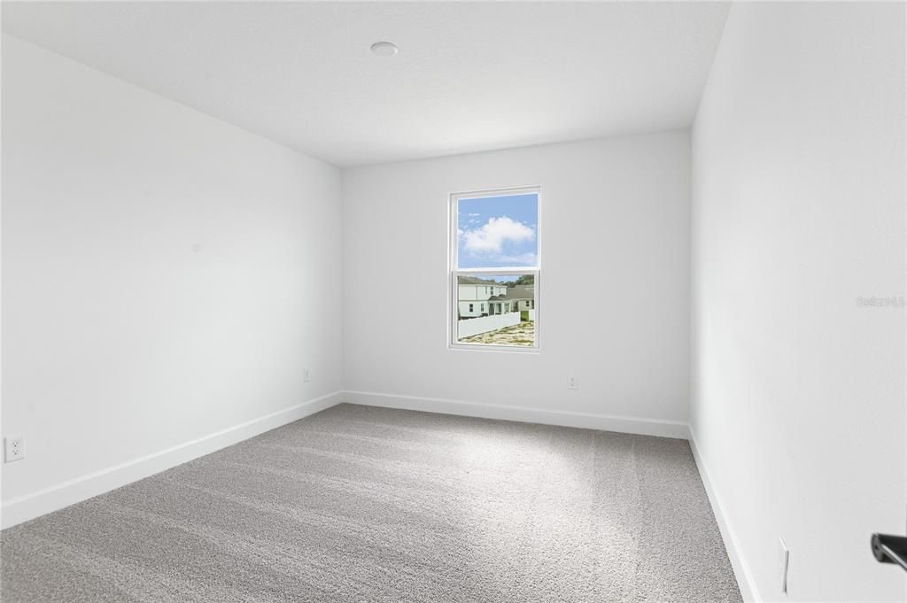 На продажу: $445,393 (5 спален, 3 ванн, 2800 Квадратных фут)