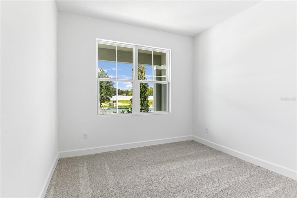 На продажу: $445,393 (5 спален, 3 ванн, 2800 Квадратных фут)