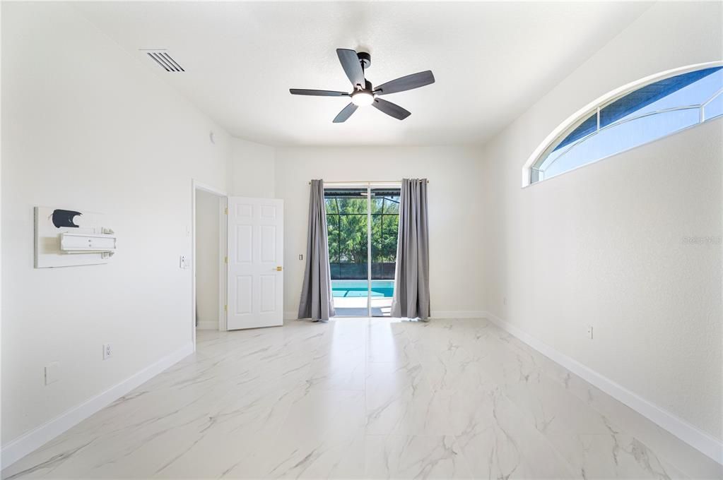 For Sale: $497,990 (4 beds, 2 baths, 2202 Square Feet)