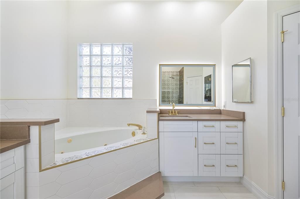 For Sale: $497,990 (4 beds, 2 baths, 2202 Square Feet)