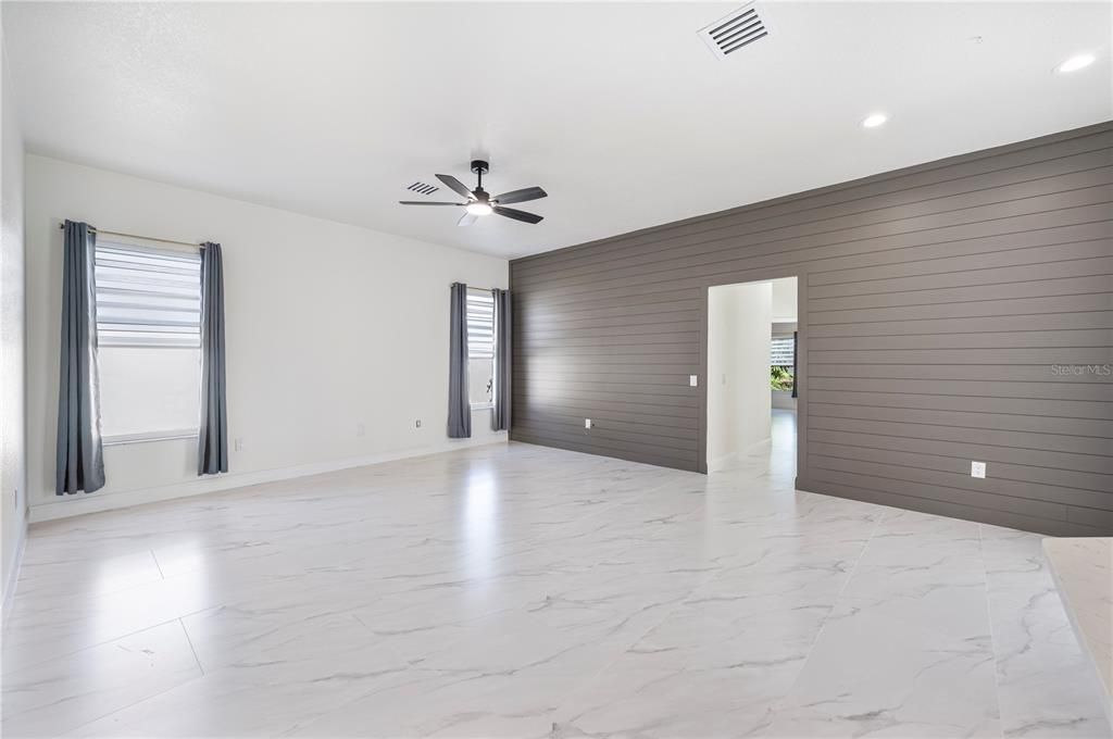 For Sale: $497,990 (4 beds, 2 baths, 2202 Square Feet)