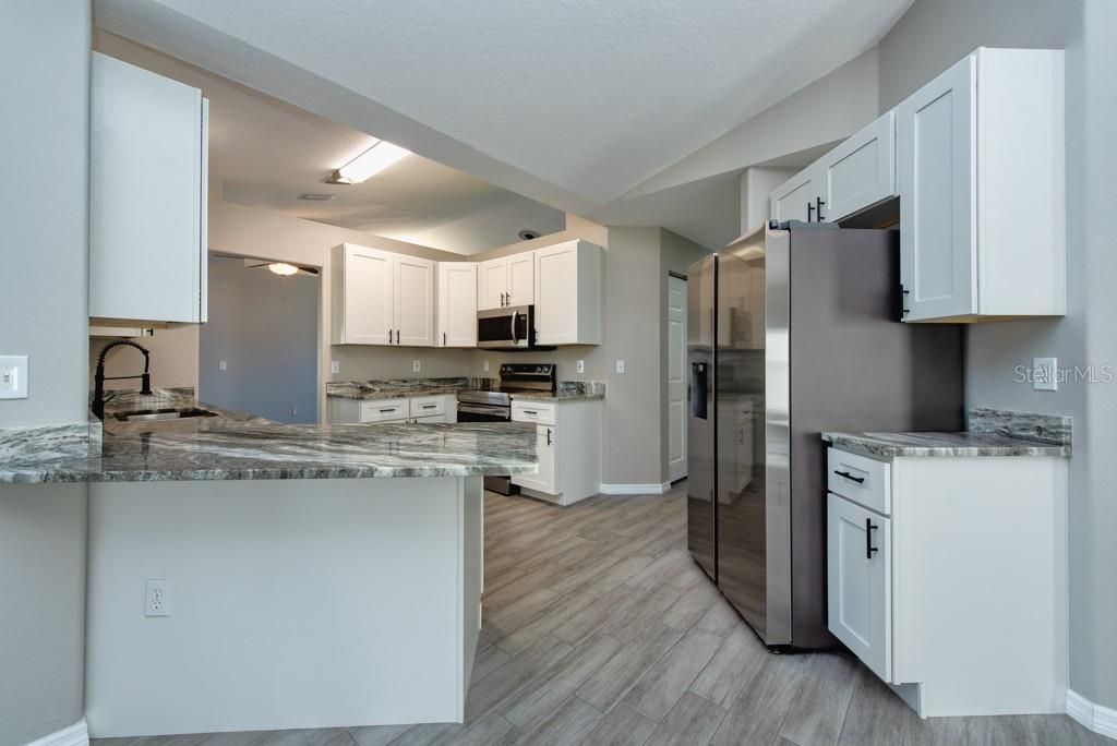 待售: $435,000 (3 贝兹, 2 浴室, 1697 平方英尺)