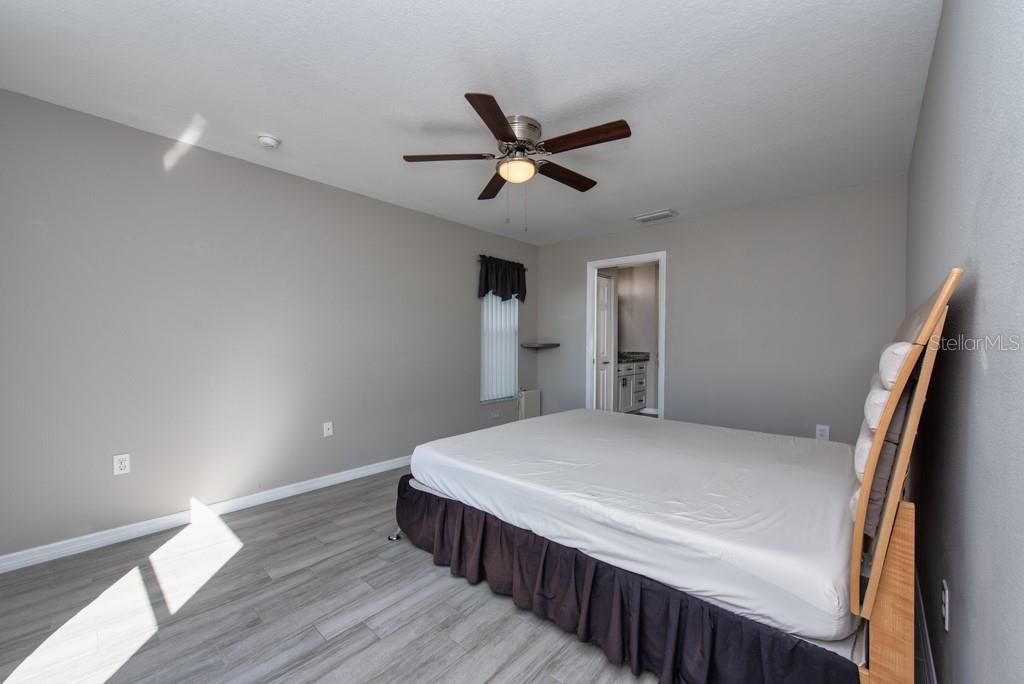 待售: $435,000 (3 贝兹, 2 浴室, 1697 平方英尺)