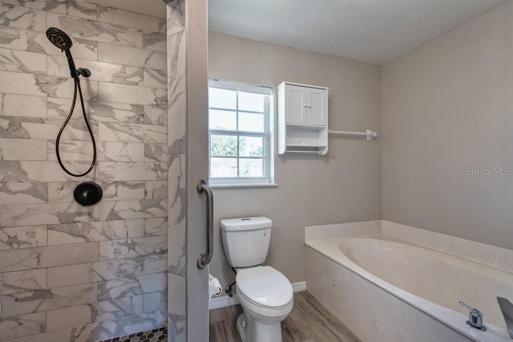 待售: $435,000 (3 贝兹, 2 浴室, 1697 平方英尺)