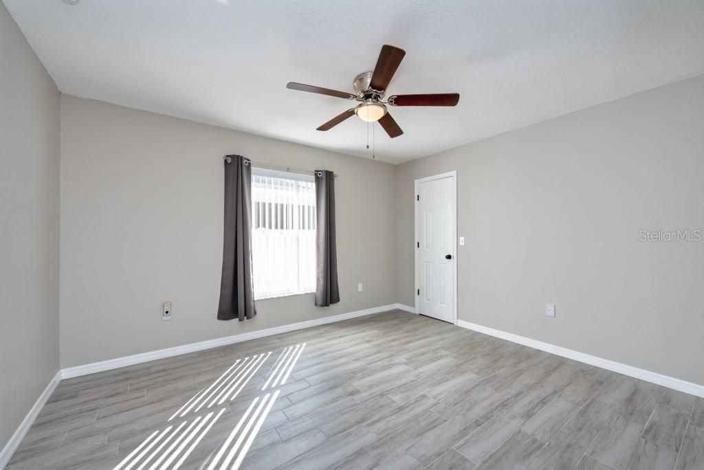 待售: $435,000 (3 贝兹, 2 浴室, 1697 平方英尺)