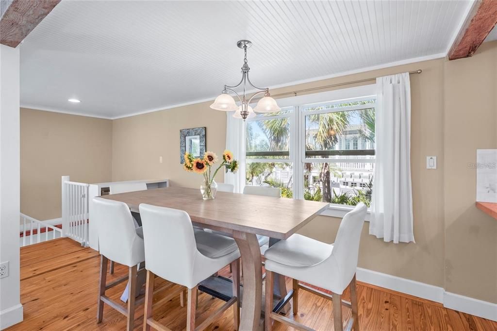 For Sale: $1,575,000 (3 beds, 3 baths, 2214 Square Feet)