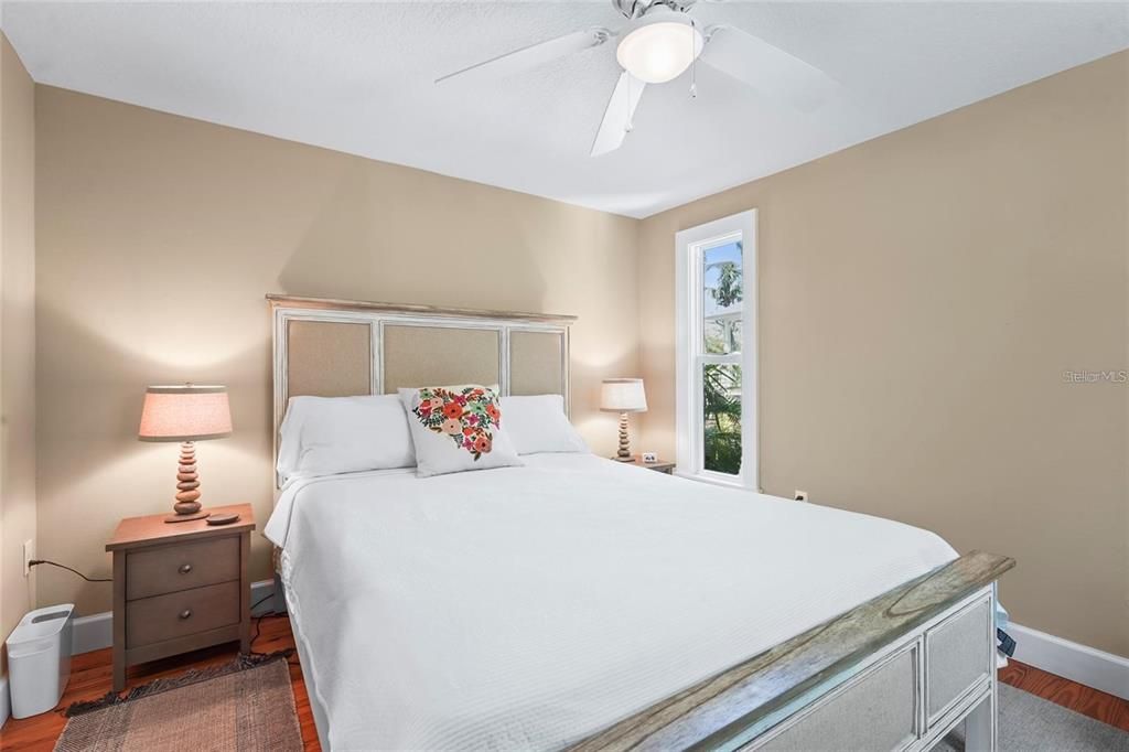 For Sale: $1,575,000 (3 beds, 3 baths, 2214 Square Feet)