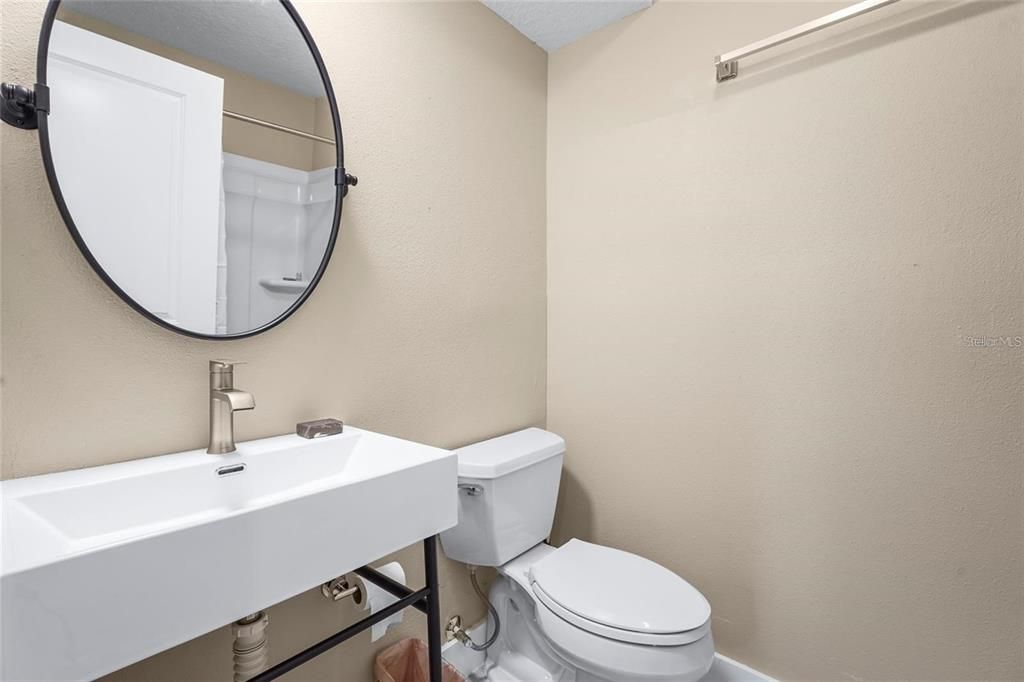 For Sale: $1,575,000 (3 beds, 3 baths, 2214 Square Feet)