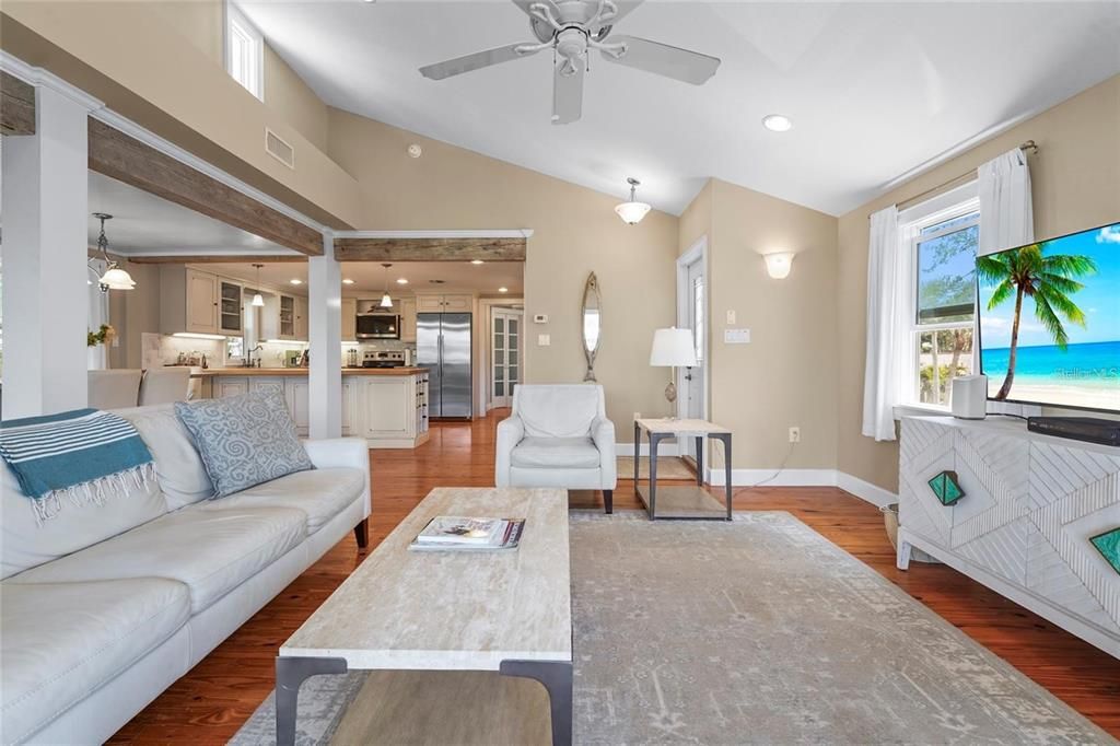 For Sale: $1,575,000 (3 beds, 3 baths, 2214 Square Feet)