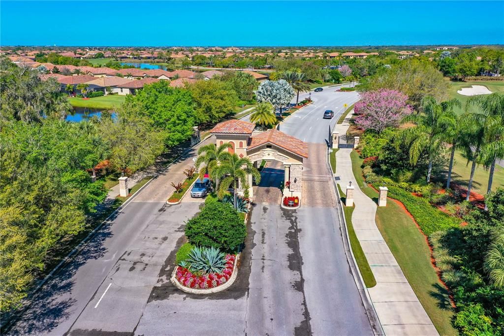 For Sale: $385,000 (2 beds, 2 baths, 1716 Square Feet)