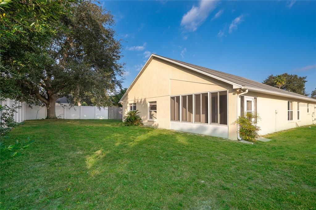 For Sale: $399,000 (4 beds, 2 baths, 2198 Square Feet)