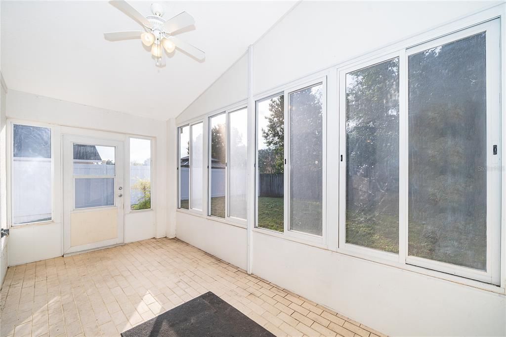 For Sale: $399,000 (4 beds, 2 baths, 2198 Square Feet)