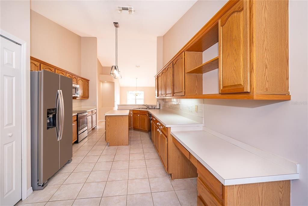 For Sale: $399,000 (4 beds, 2 baths, 2198 Square Feet)