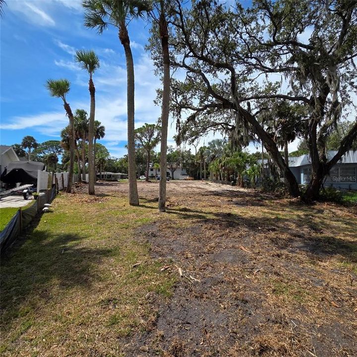 En Venta: $495,000 (0.31 acres)