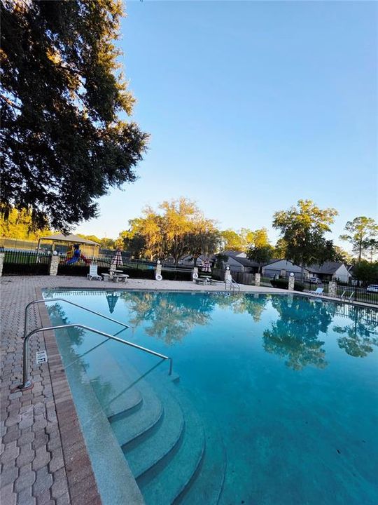 Active With Contract: $370,000 (4 beds, 2 baths, 2178 Square Feet)