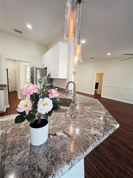 Active With Contract: $370,000 (4 beds, 2 baths, 2178 Square Feet)