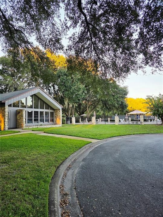 Active With Contract: $370,000 (4 beds, 2 baths, 2178 Square Feet)