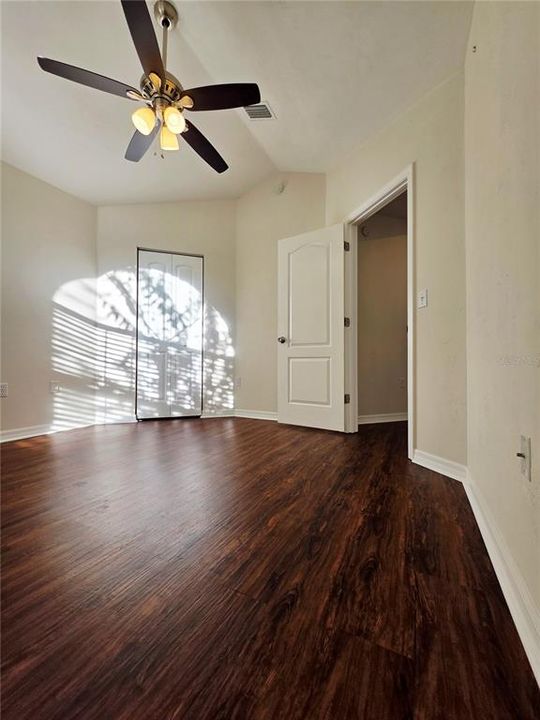 Active With Contract: $370,000 (4 beds, 2 baths, 2178 Square Feet)