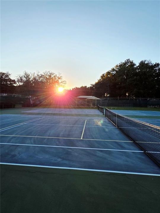 Active With Contract: $370,000 (4 beds, 2 baths, 2178 Square Feet)