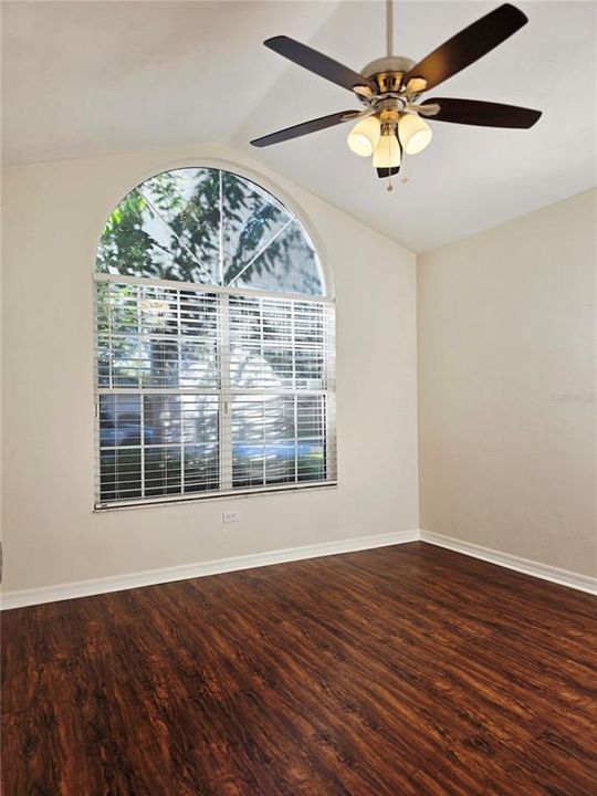 Active With Contract: $370,000 (4 beds, 2 baths, 2178 Square Feet)