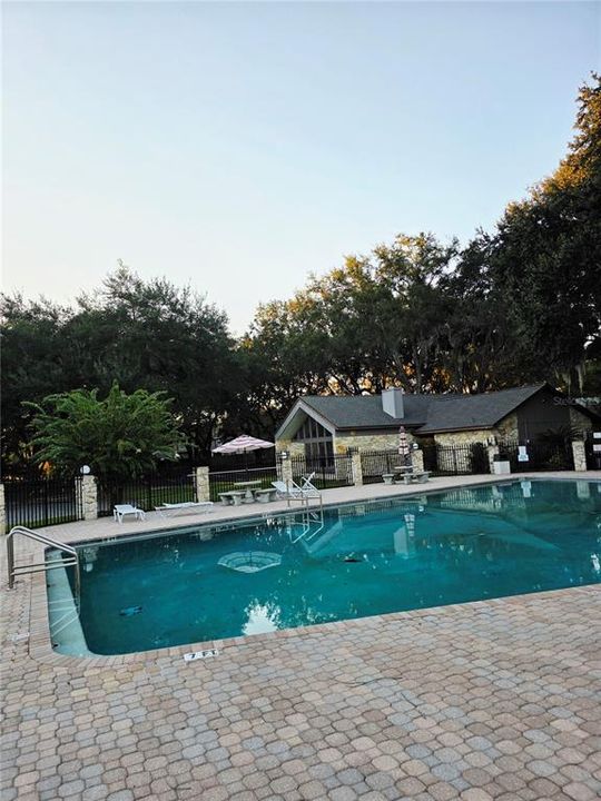 Active With Contract: $370,000 (4 beds, 2 baths, 2178 Square Feet)