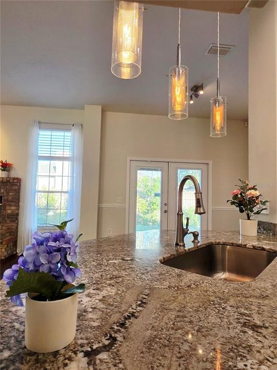 Active With Contract: $370,000 (4 beds, 2 baths, 2178 Square Feet)