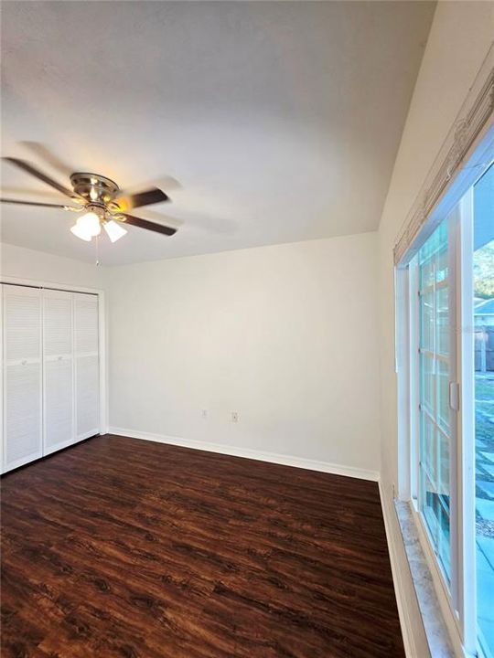 Active With Contract: $370,000 (4 beds, 2 baths, 2178 Square Feet)