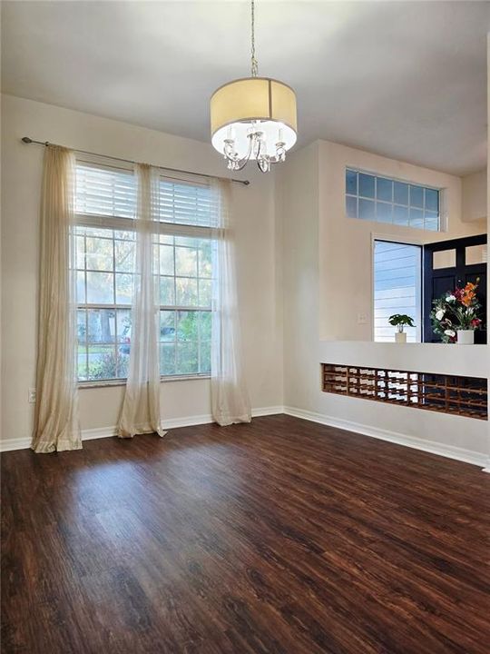 Active With Contract: $370,000 (4 beds, 2 baths, 2178 Square Feet)