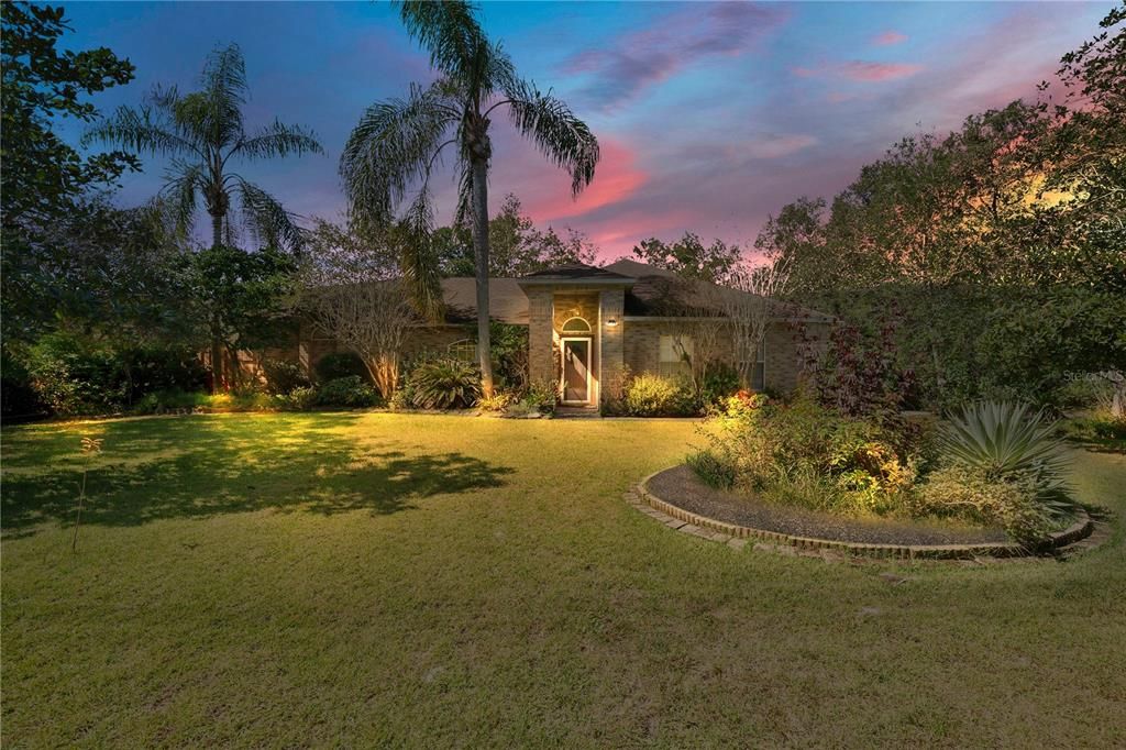 For Sale: $400,000 (3 beds, 2 baths, 1647 Square Feet)