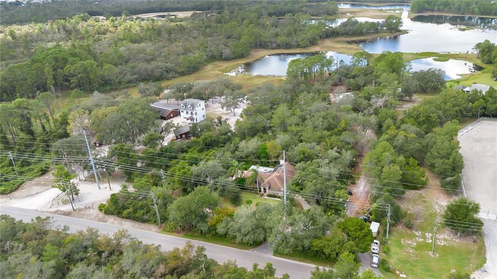 For Sale: $400,000 (3 beds, 2 baths, 1647 Square Feet)