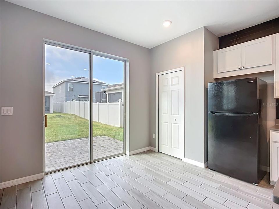 For Sale: $362,000 (3 beds, 2 baths, 1738 Square Feet)