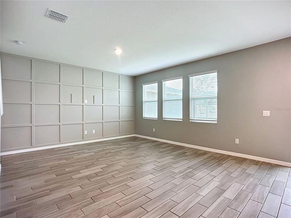 For Sale: $362,000 (3 beds, 2 baths, 1738 Square Feet)