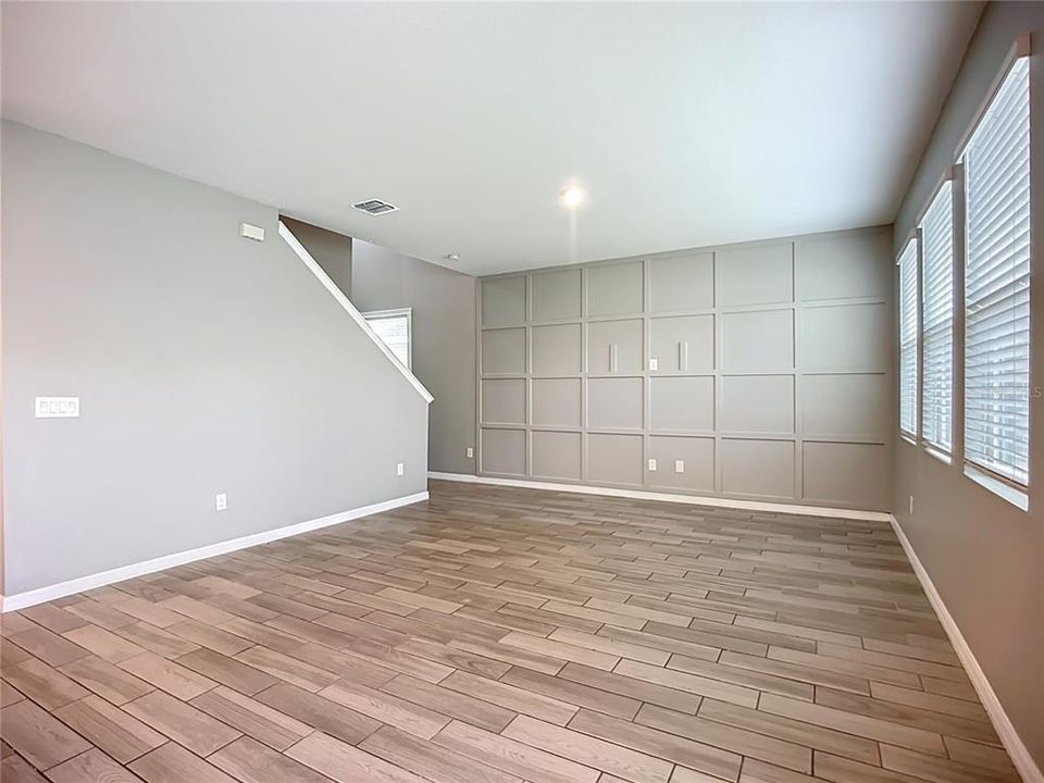 For Sale: $362,000 (3 beds, 2 baths, 1738 Square Feet)