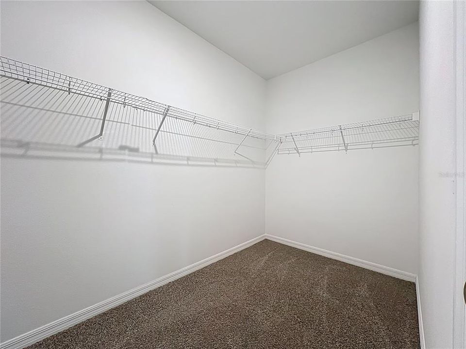 For Sale: $362,000 (3 beds, 2 baths, 1738 Square Feet)