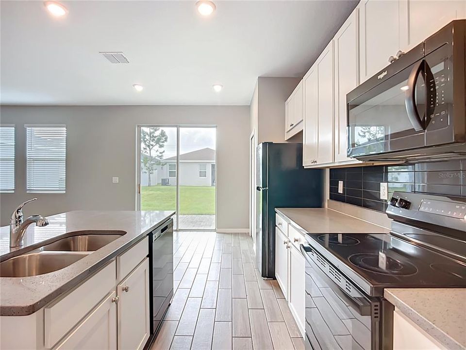 For Sale: $362,000 (3 beds, 2 baths, 1738 Square Feet)