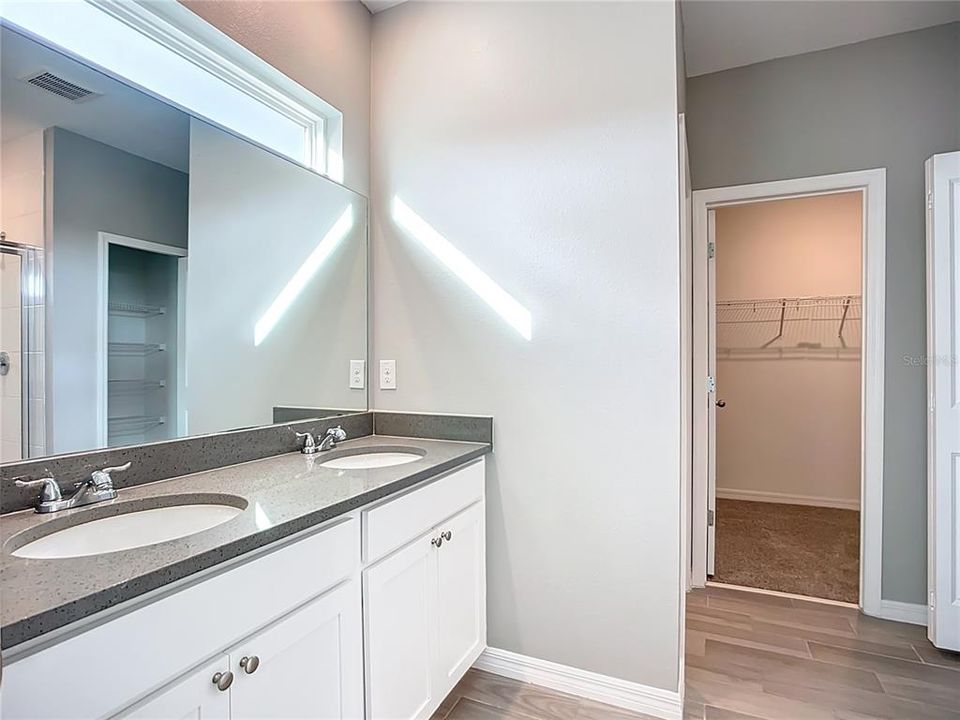 For Sale: $362,000 (3 beds, 2 baths, 1738 Square Feet)