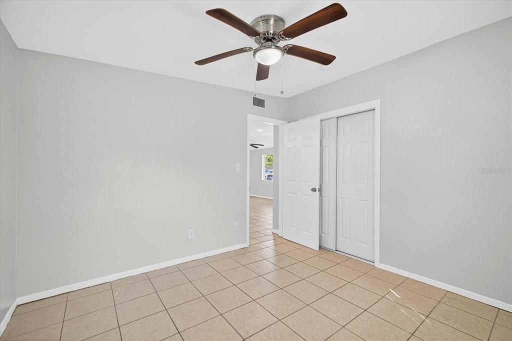 待售: $190,000 (2 贝兹, 1 浴室, 768 平方英尺)