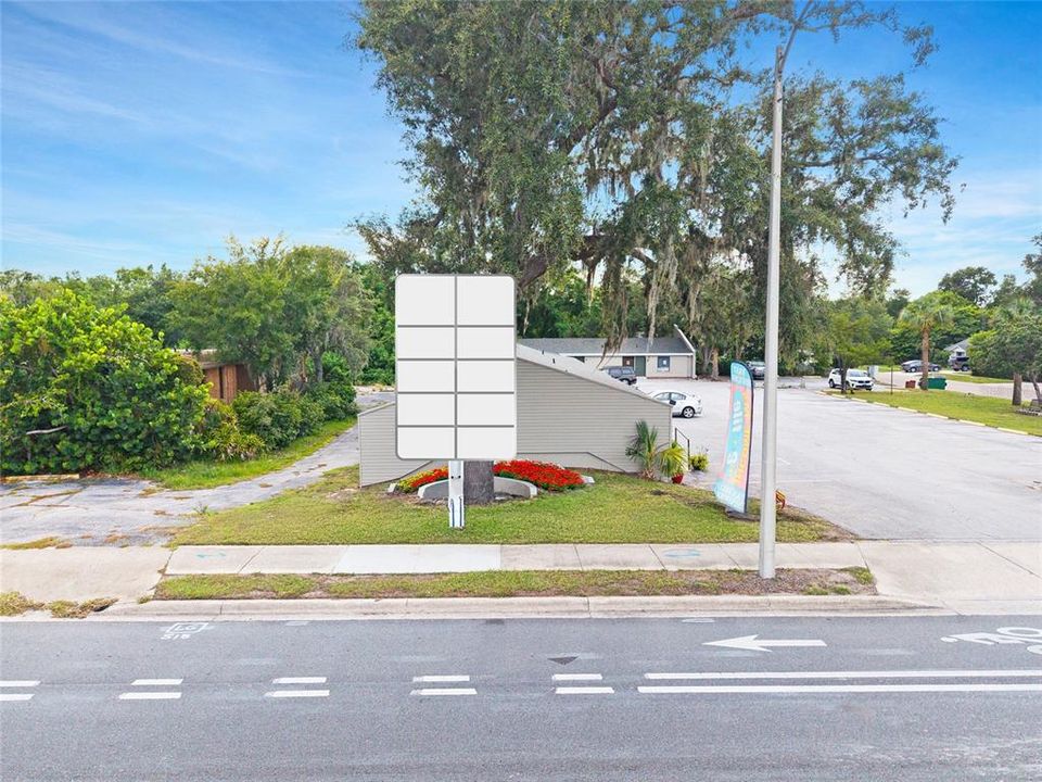 For Sale: $319,000 (0 beds, 0 baths, 2261 Square Feet)