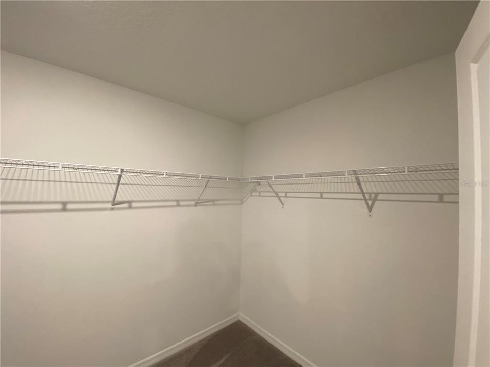 出租: $1,995 (4 贝兹, 2 浴室, 1930 平方英尺)