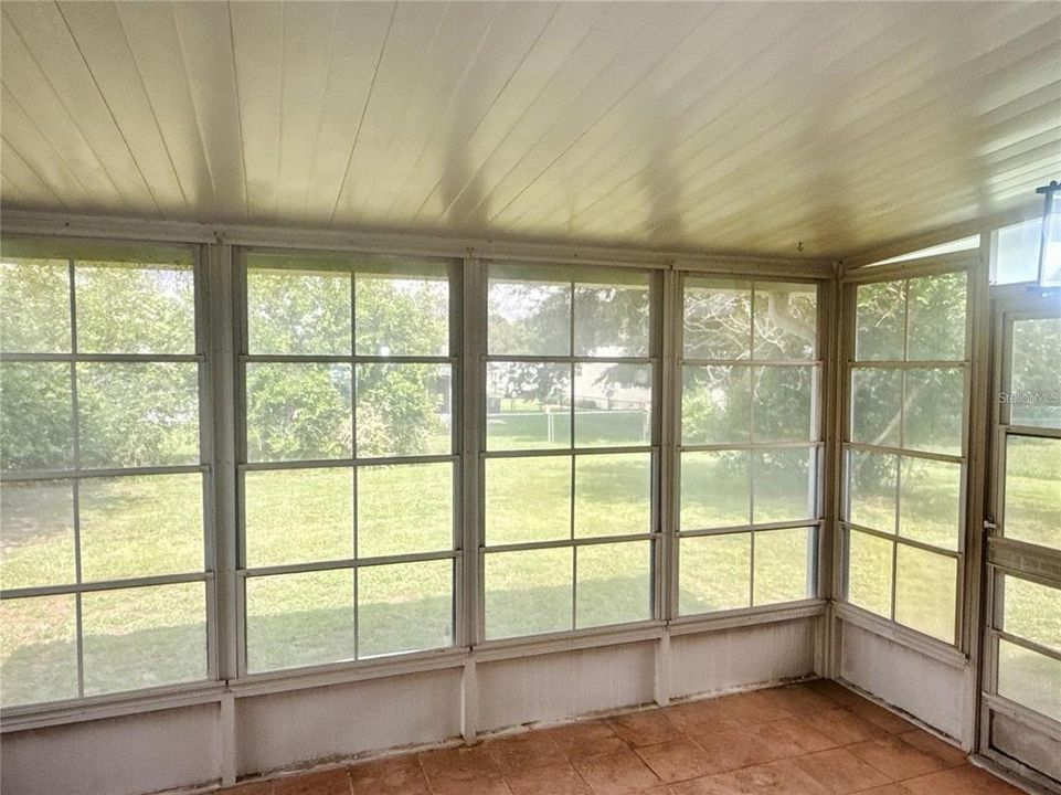 For Rent: $1,450 (2 beds, 2 baths, 864 Square Feet)