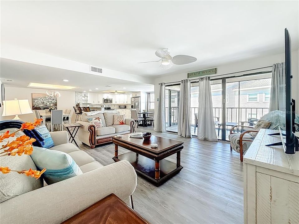 En Venta: $619,000 (2 camas, 2 baños, 1285 Pies cuadrados)