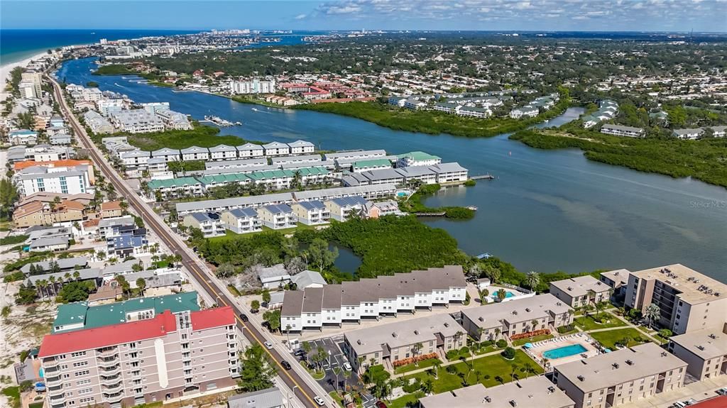 En Venta: $619,000 (2 camas, 2 baños, 1285 Pies cuadrados)