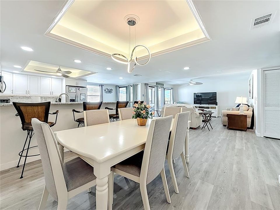 En Venta: $619,000 (2 camas, 2 baños, 1285 Pies cuadrados)