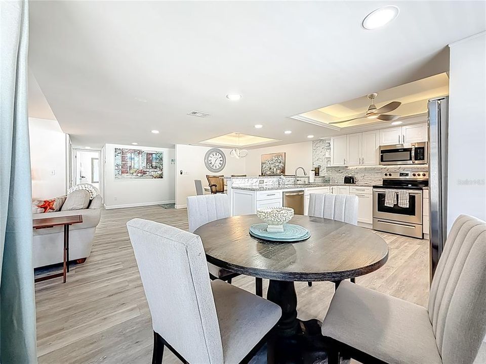 En Venta: $619,000 (2 camas, 2 baños, 1285 Pies cuadrados)