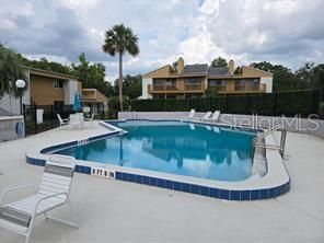 For Sale: $165,000 (2 beds, 2 baths, 1071 Square Feet)