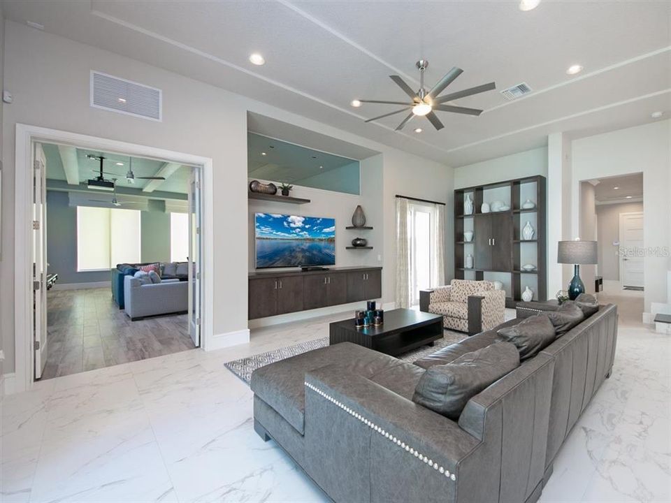 For Rent: $18,500 (6 beds, 7 baths, 6853 Square Feet)