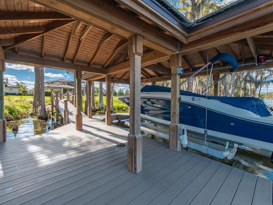 For Rent: $18,500 (6 beds, 7 baths, 6853 Square Feet)