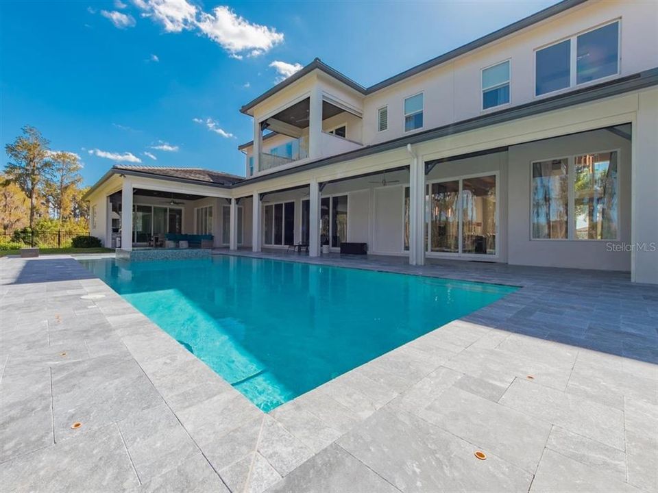 For Rent: $18,500 (6 beds, 7 baths, 6853 Square Feet)