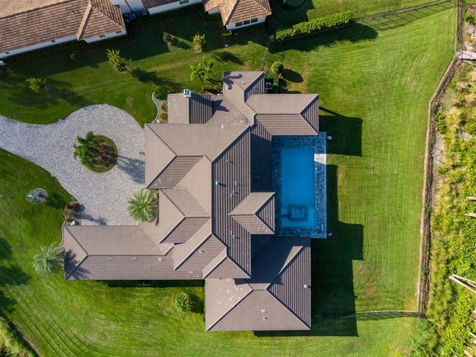 For Rent: $18,500 (6 beds, 7 baths, 6853 Square Feet)