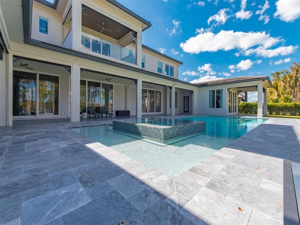 For Rent: $18,500 (6 beds, 7 baths, 6853 Square Feet)